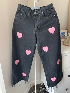 Minga London High-Waist Jeans with Pink Heart Prints